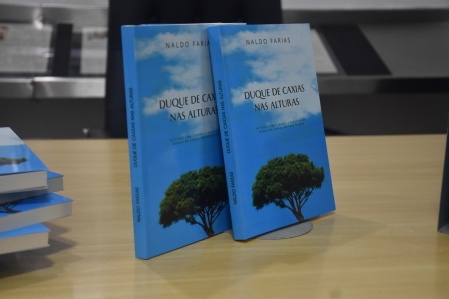 LIVRO SOBRE ÍCONES DE DUQUE DE CAXIAS É LANÇADO NO INSTITUTO HISTÓRICO DA CÂMARA MUNICIPAL