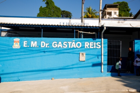 PREFEITURA DE DUQUE DE CAXIAS ENTREGA OBRAS DE REFORMA E AMPLIAÇÃO DA EM DR. GASTÃO REIS